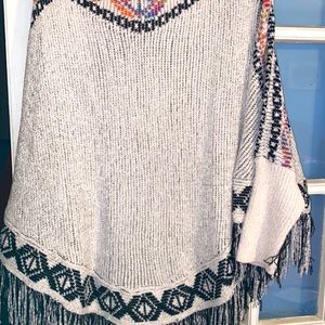 Poncho sweater plus size